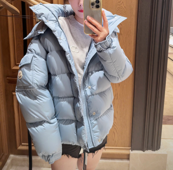 Moncler Maya 70 Hooded Short Down Jacket