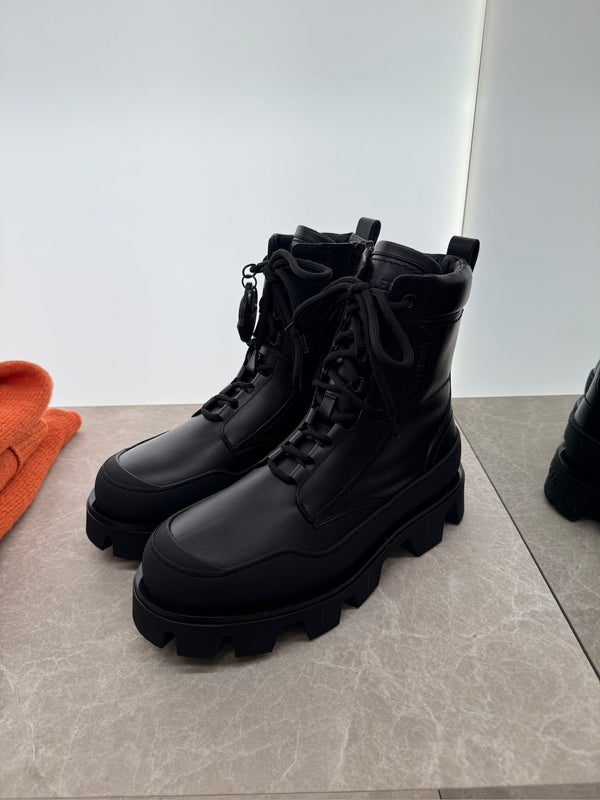 Peak Path Leather Lace-Up Boots