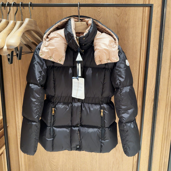 Agneux Square-Quilted Hooded Short Down Jacket