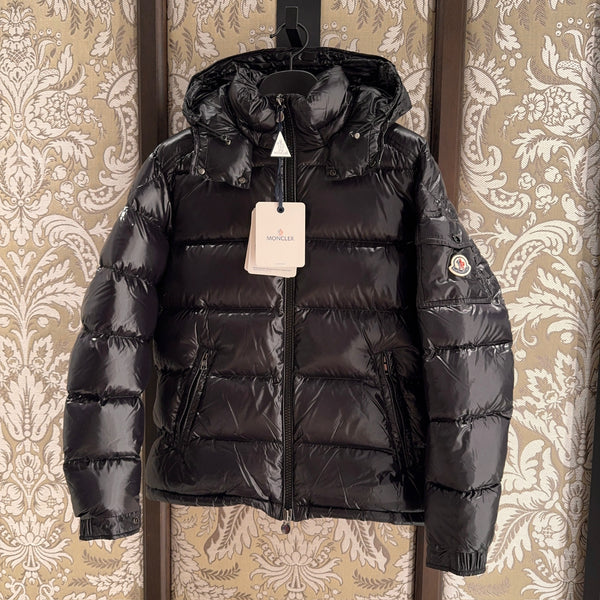 Classic Maya Hooded Short Down Jacket