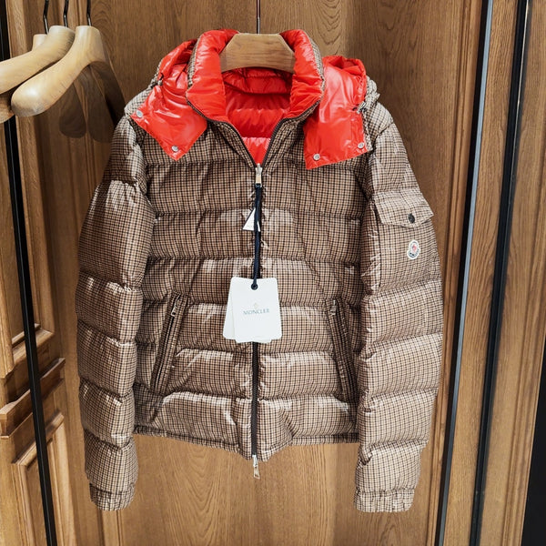 Jonage Reversible Hooded Short Down Jacket