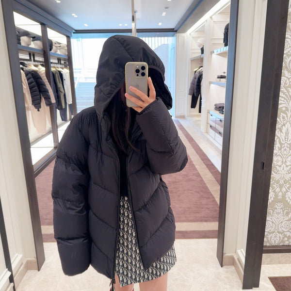 Forez Hooded Short Down Jacket